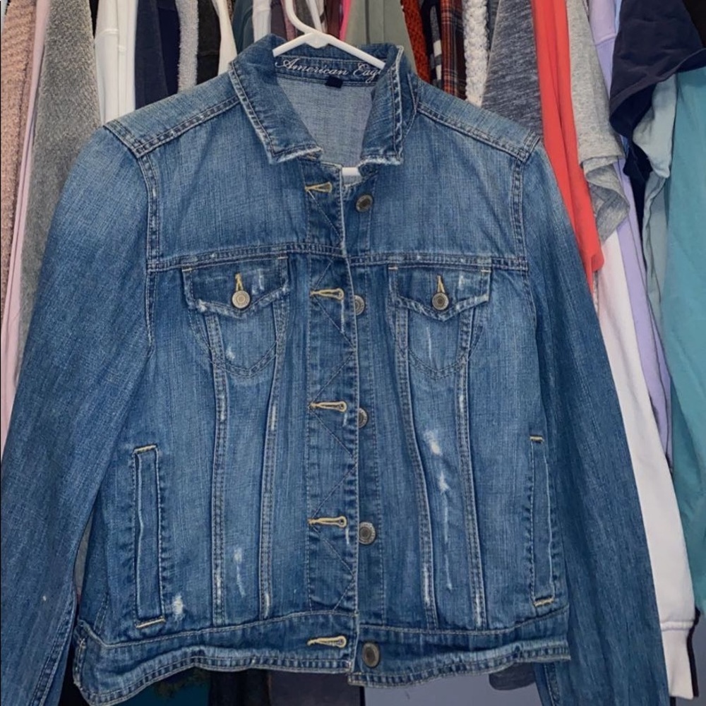 American Eagle distressed Jean jacket